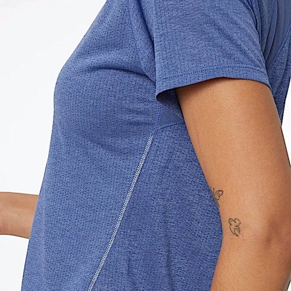 NWT New Balance Impact Run Short Sleeve Shirt Size M - Picture 4 of 7